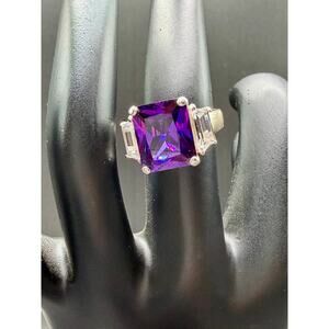 Sterling Silver Purple Princess-Cut CZ Ring w/ Side Baguettes – Size 6.25